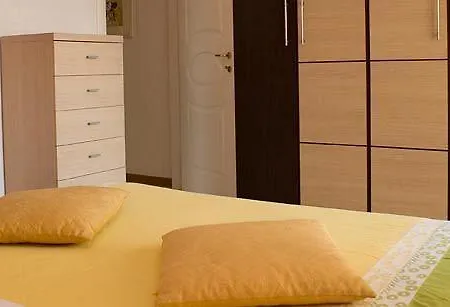 Hotel Jolanda