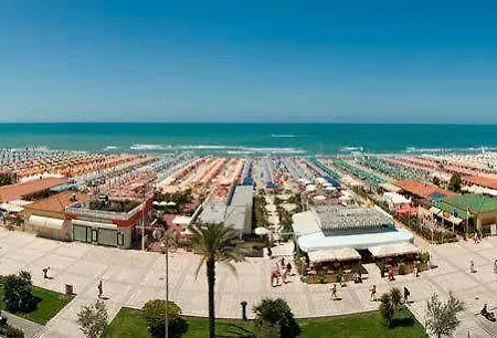 Jolanda Hotel Lido di Camaiore