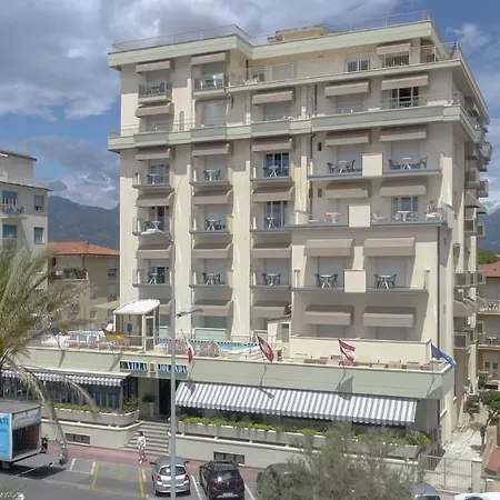 Jolanda 3* Lido di Camaiore